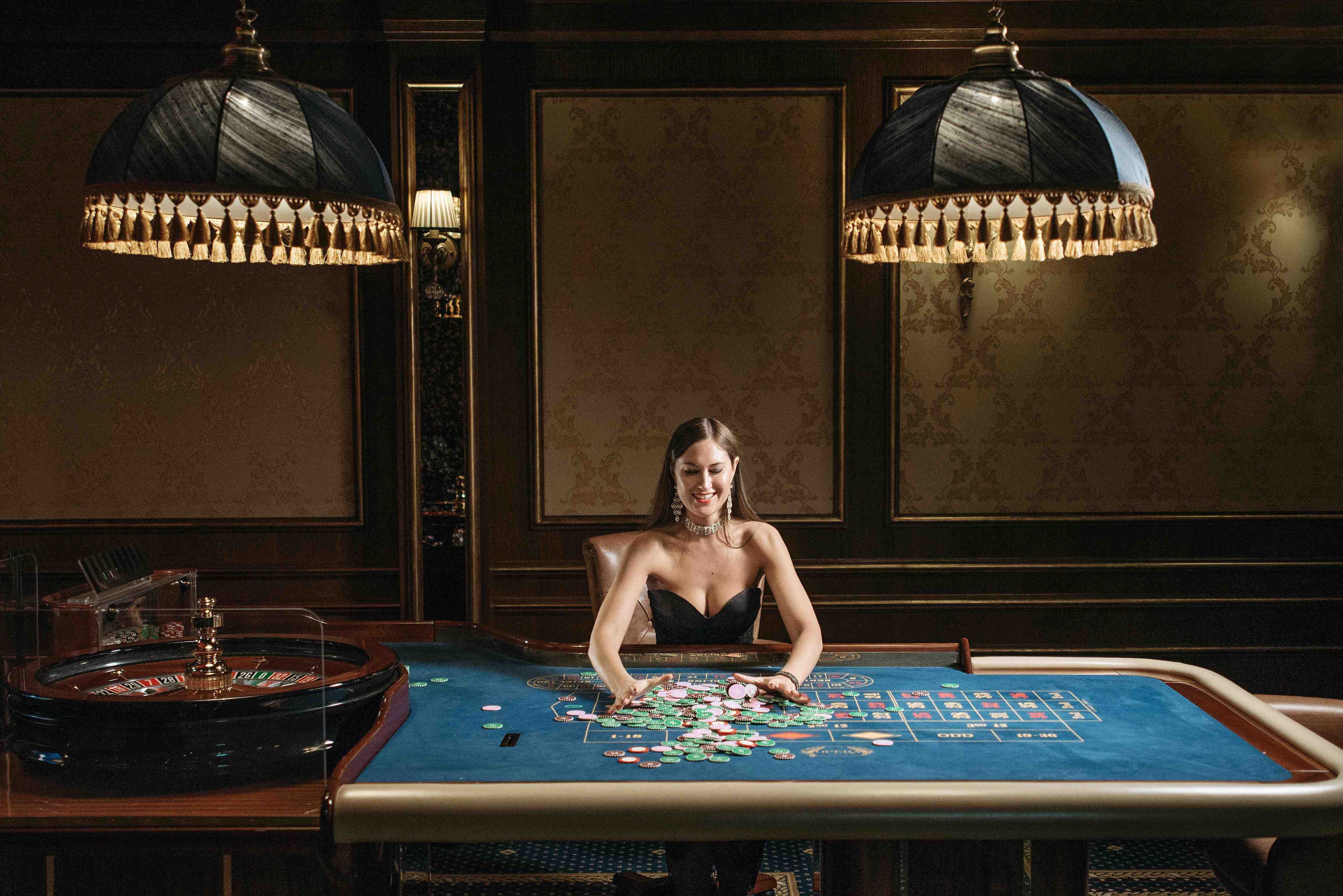 Baccarat Online - UUU8 တွင် MMK ဖြင့် Baccarat ကစားနည်း